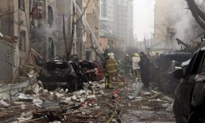 7 muertos y más 70 heridos tras nuevos ataques rusos sobre Kiev