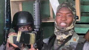 HAITÍ: Militares BSAP se rebelan y salen disparando a las calles