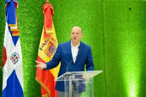 SANTIAGO: Candidato alcalde dice cumplirá ordenamiento territorial