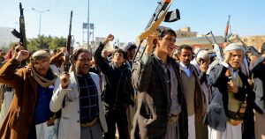 EU y Reino Unido bombardean 8 posiciones de los hutíes en Yemen