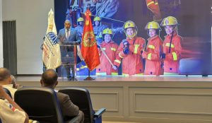 Aumentan a 15 mil pesos al mes pesos el sueldo de los bomberos