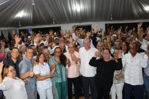 SANTIAGO: G-100 apoya a Ulises Rodríguez como candidato
