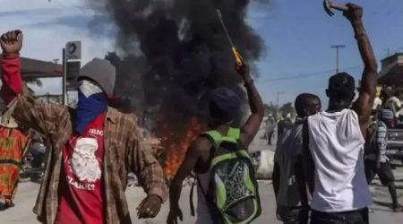 HAITI: Pandilleros incendian tres camiones y asesinan ocupantes