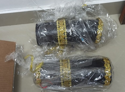 Frustran el envío a EEUU de dos velones rellenos de cocaína imagen