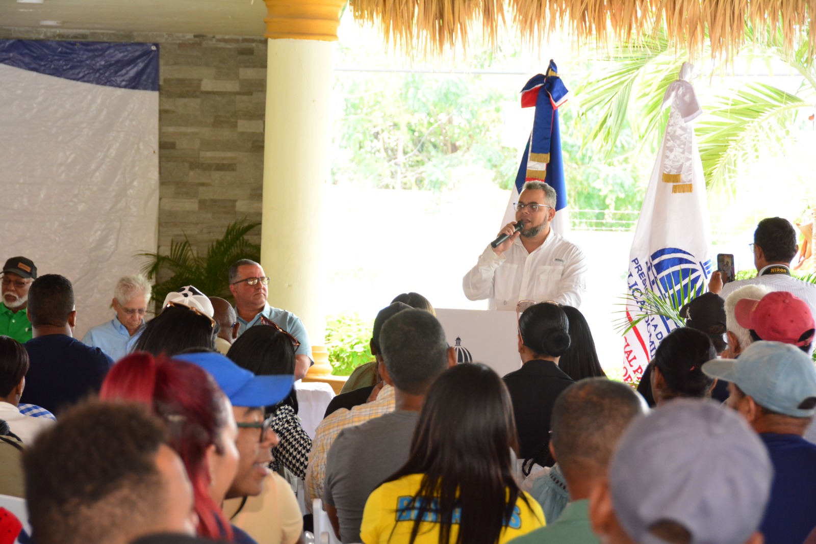 FEDA celebra Día de la Juventud con entrega de capital y semilla a jóvenes de Hato Mayor imagen