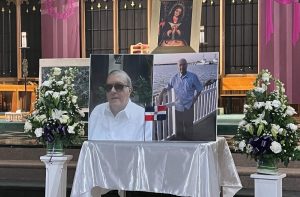 NY: Ofician misa por Francisco Rodríguez Casillas y padre del DGA
