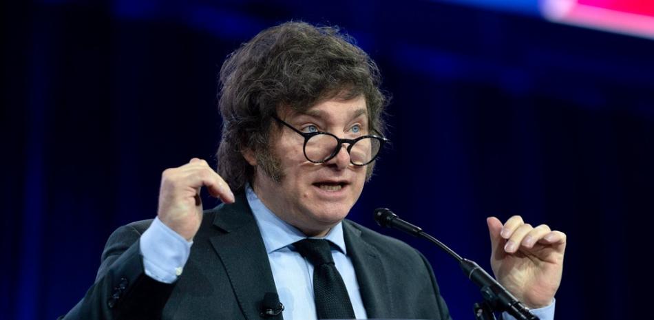 Argentina: Milei ha destituido a 99 funcionarios de su Gobierno imagen