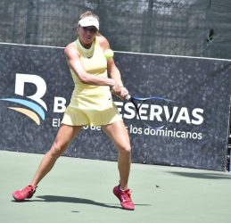 Fedotova pasa segunda ronda en el W35 de Tenis Santo Domingo