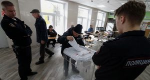RUSIA: Aparente normalidad en elecciones; hay protestas aisladas