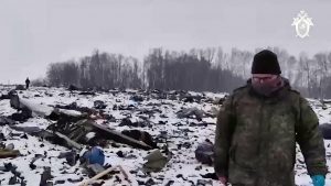 Se estrella avión transporte militar ruso con al menos 15 personas