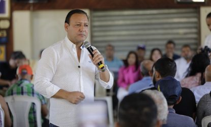 Candidato PLD ve Abinader actúa de espaldas a la amenaza de Haití