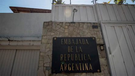 ARGENTINA: Venezuela veta la entrada gendarmes a su Embajada