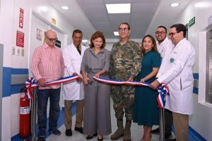 Vicepresidenta inaugura áreas Hospital Universitario de las FA