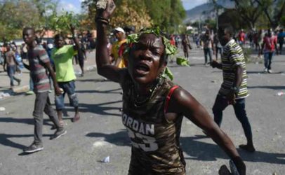 Continúa “en pausa” despliegue de  policías de Kenya en Haití