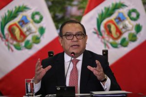 PERU: Fiscalía abre investigación contra el primer ministro