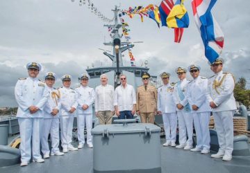 Presidente dominicano recorre Buque Patrullero de Colombia