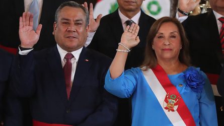 PERU: Boluarte nombra primer ministro al embajador ante la OEA