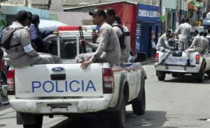 PN abate presuntos delincuentes SPM y en sector Guachupita, DN