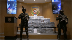 SANTIAGO: DNCD y MP apresan dos personas y decomisan droga