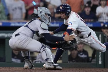 Dominicano Juan Soto brilla en su debut con Yankees en beisbol GL