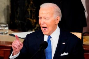 EEUU: Biden marca contraste con Trump para convencer a votantes