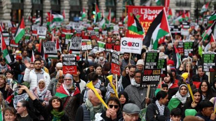 LONDRES: Miles de personas piden un alto el fuego en Gaza