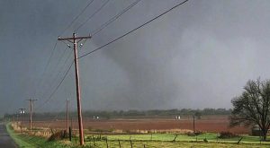 EEUU: Al menos cinco muertos por tornados en estado Oklahoma
