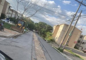 QUEJAS CIUDADANAS: Calles sin reparar en Invivienda SD Este