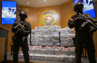 Ocupan 395 paquetes de cocaína frente a costas provincia Peravia