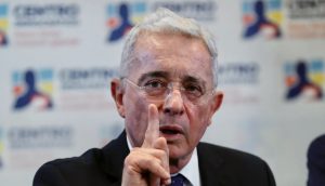 COLOMBIA: Fiscalía enjuiciará al expresidente Álvaro Uribe