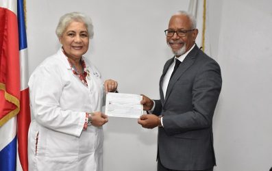 Fundación Dominicana Cardiología hace donación a pacientes