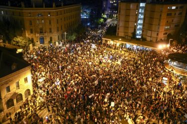 ISRAEL: Miles de personas exigen salida de Netanyahu del Gobierno
