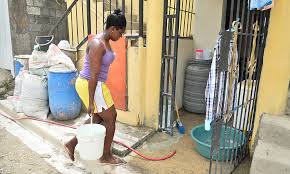 QUEJAS CIUDADANAS: Denuncian escasez de agua en barrios de SDE
