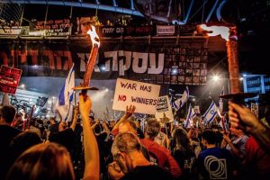 ISRAEL: Miles de manifestantes protestan  en contra Netanyahu