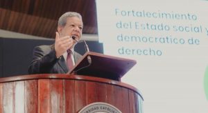 Leonel propone cambios sectores  energético y educación en la RD