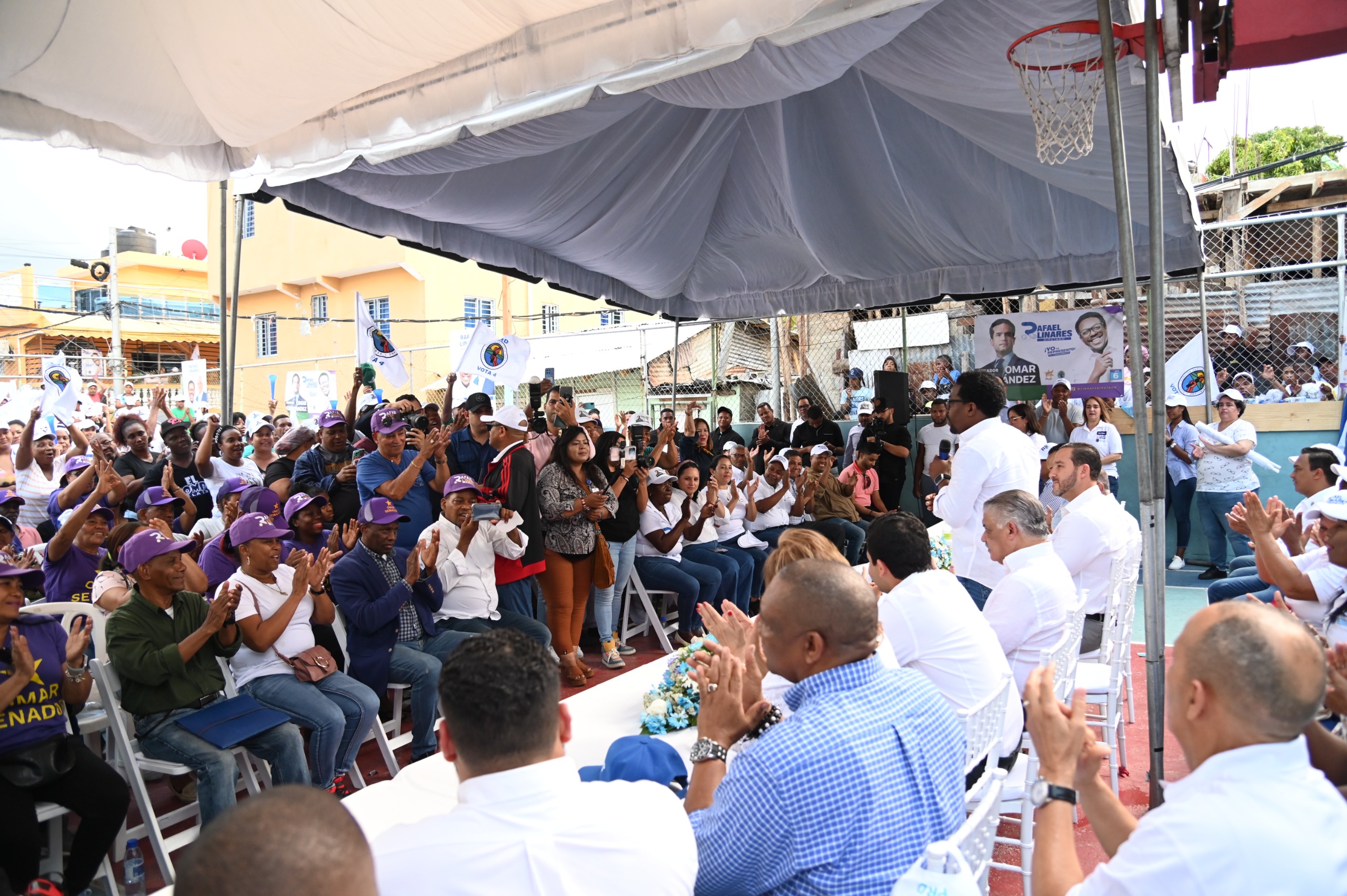 Candidato a diputado PRD apoya Omar Fernández a senaduría DN imagen