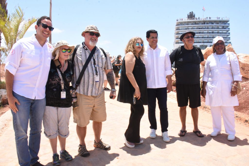 Llega segundo crucero al puerto de Cabo Rojo, Pedernales.