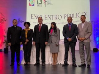 SFM: Candidatos a senadores presentan propuestas legislativas