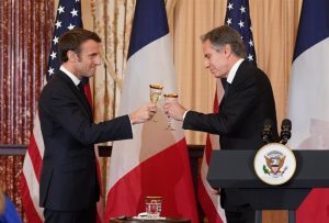 FRANCIA: Macron y Blinken piden prevenir conflicto hacia El Líbano