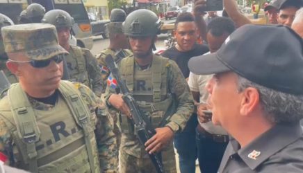 ERD libera a Roque Espaillat tras detenerlo en zona canal La Vigía ERD libera a Roque Espaillat tras detenerlo en zona canal La Vigía