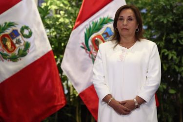 PERU: Ministro de Justicia tacha de «show» operativo a Presidenta