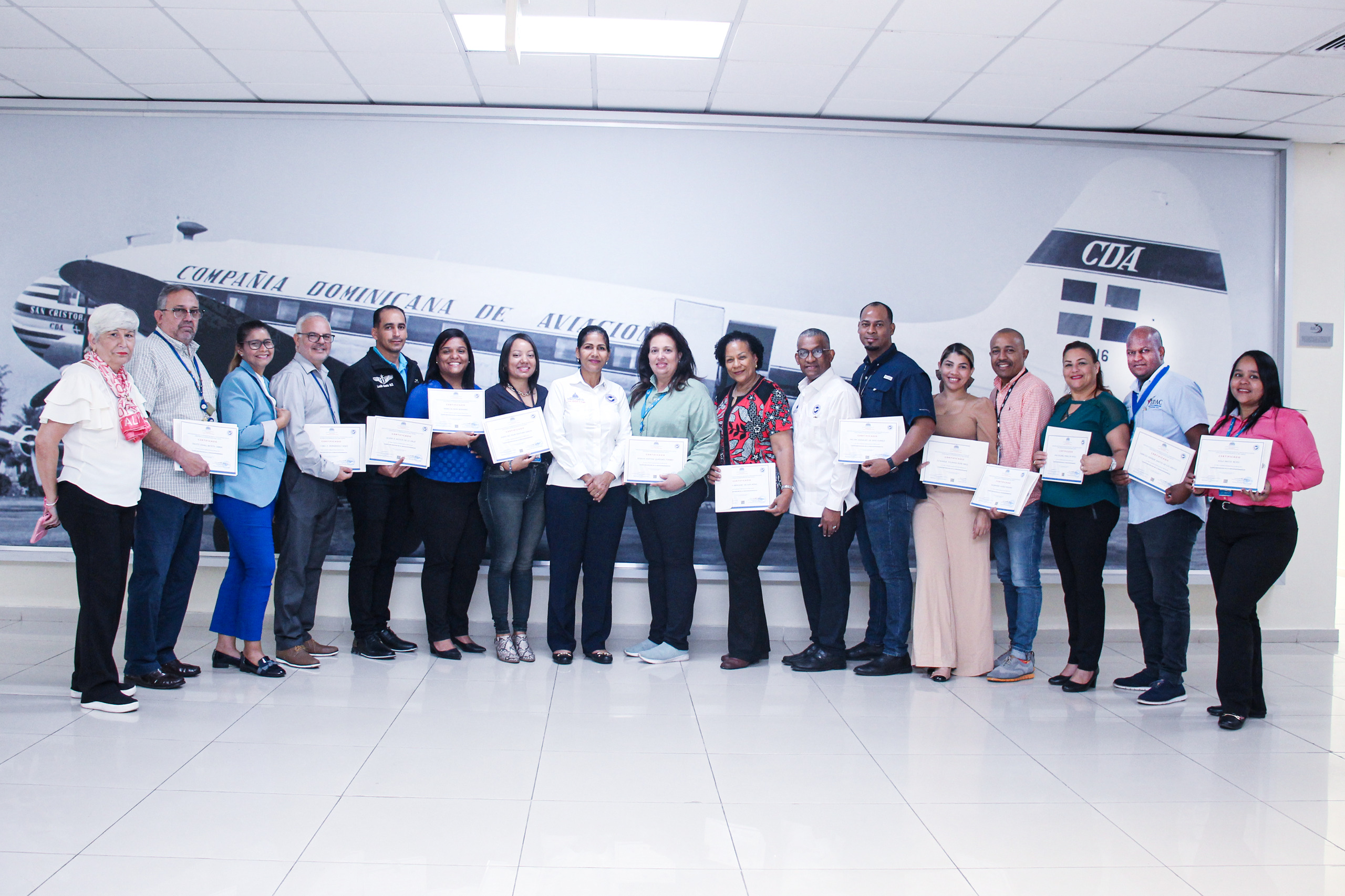 Profesionales de Aviación Civil certificados por CND dominicano imagen