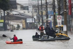 BRASIL: Suman 144 muertos y 2,1 millones damnificados por lluvias