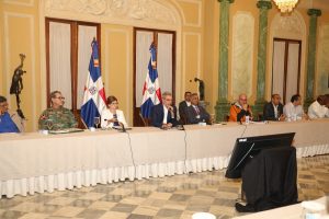 Presidente dominicano encabeza reunión de emergencia por lluvias