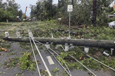 EEUU: Fuertes tormentas en varios estados dejan al menos 3 muertos