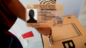 Más de 109.000 dominicanos pueden votar en España el día 19
