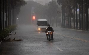 Vaguada seguirá provocando lluvias este martes en la R. Dom.