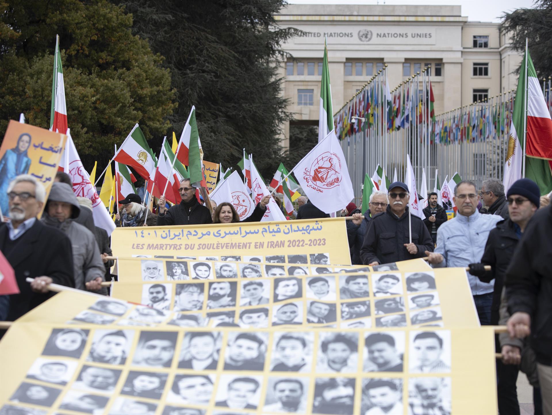 Al menos diez ejecutados este sábado en las prisiones iraníes imagen