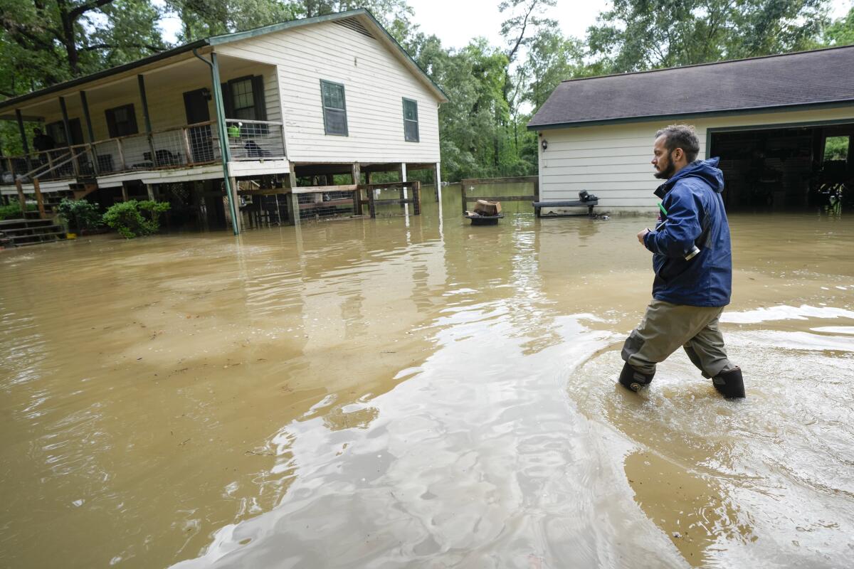 EEUU: Ordenan la evacuación de Houston ante «ola inundaciones»