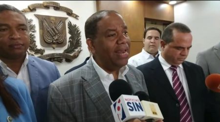 Oposición pide la sustitución del director Policía Militar Electoral